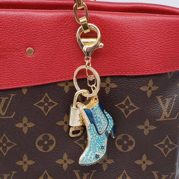 Authentic Louis Vuitton Lock & Key with unbranded Bagcharm, Keycharm, Keychain - Picture 10 of 10